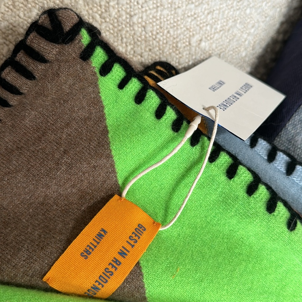 NWT GUEST IN RESIDENCE The GIR Blanket